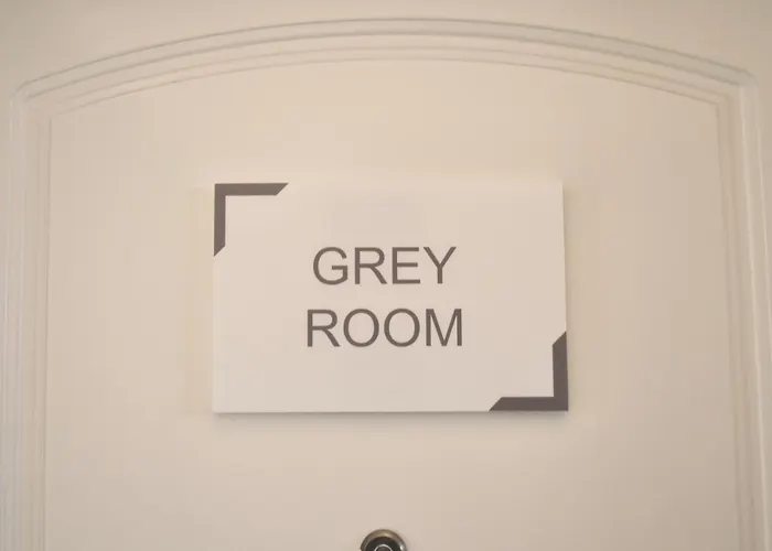 Grey * Салоники